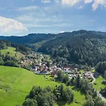 Im Haus Kreuzthal *