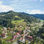 Im Haus Kreuzthal